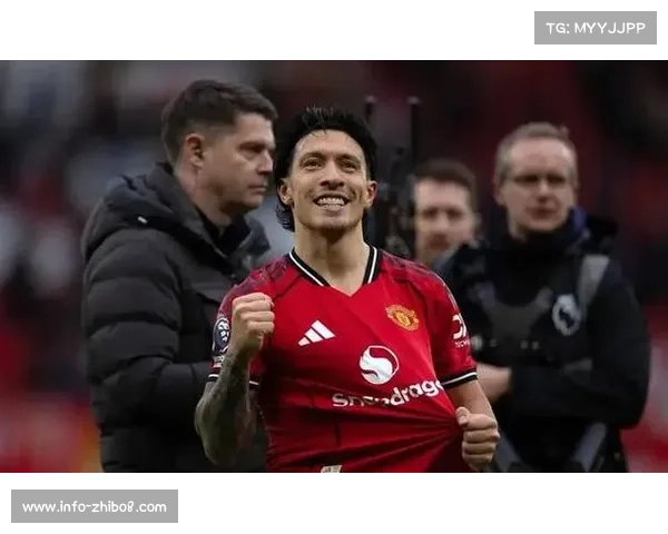 巴萨撬角曼联防线核心，利桑德罗·马丁内斯成目标